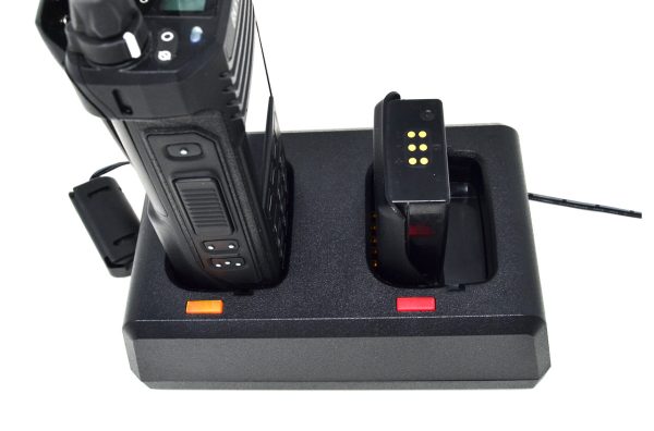 BK Technologies BKR0303-2 SURPASS™ Charger, Desktop